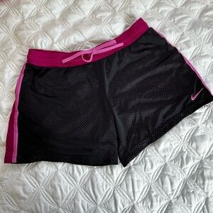 Nike Dri Fit Shorts, size L